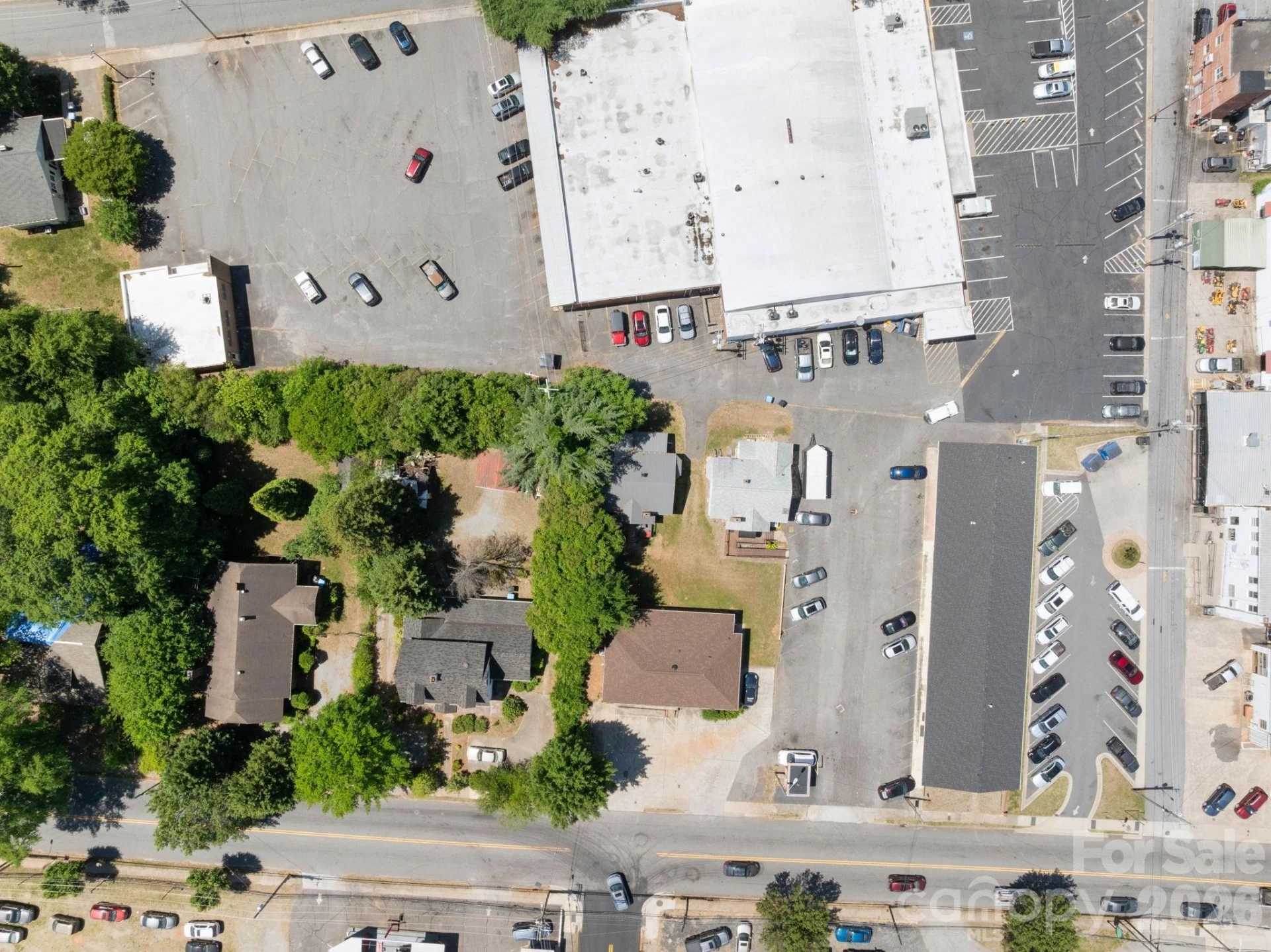 136 Broadway Street - Photo 16