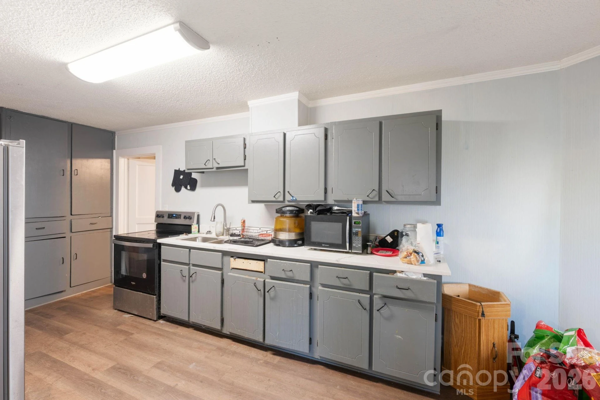 136 Broadway Street - Photo 7