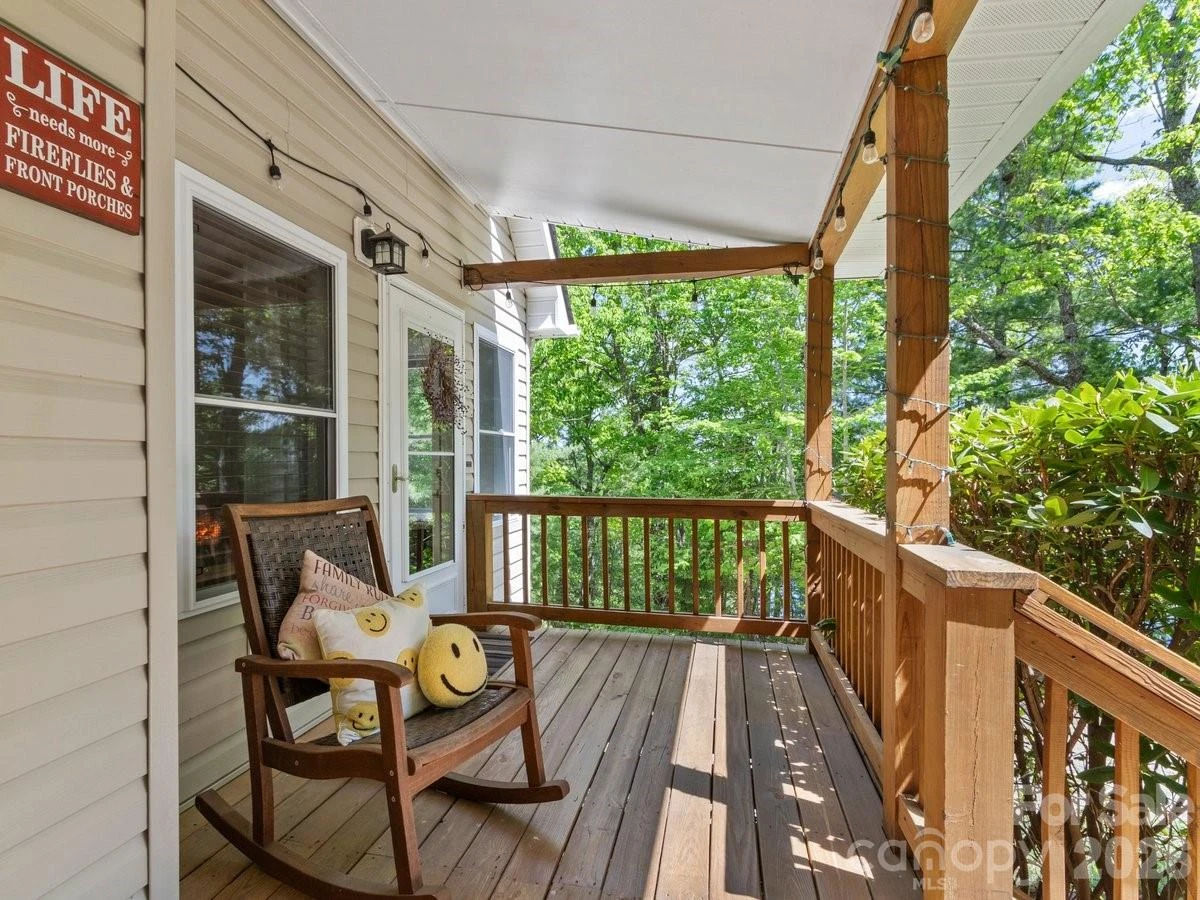31 Bear Den Road - Photo 2