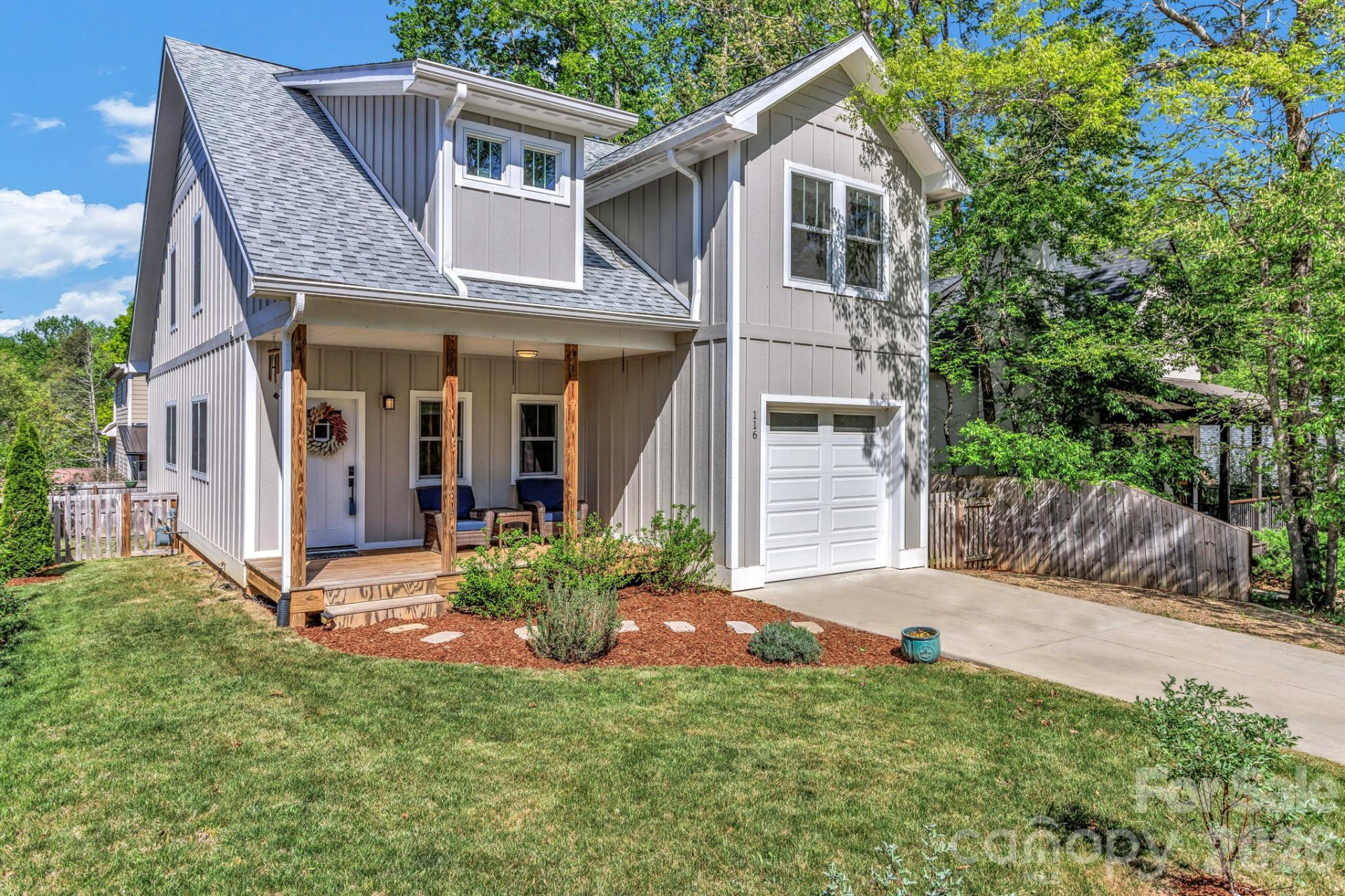 116 Craggy Street - Photo 2