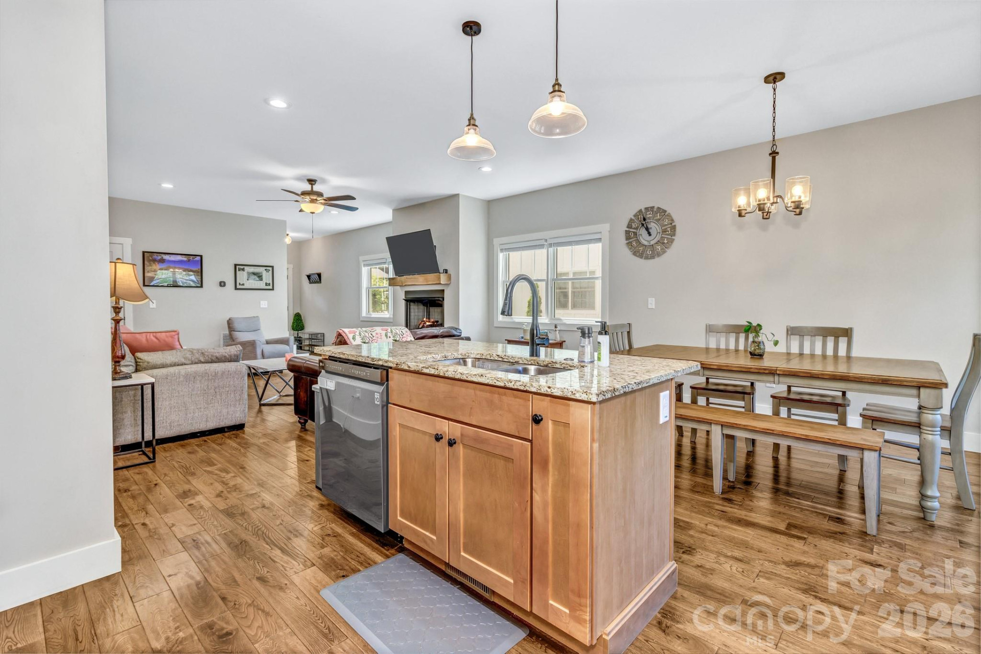 116 Craggy Street - Photo 12