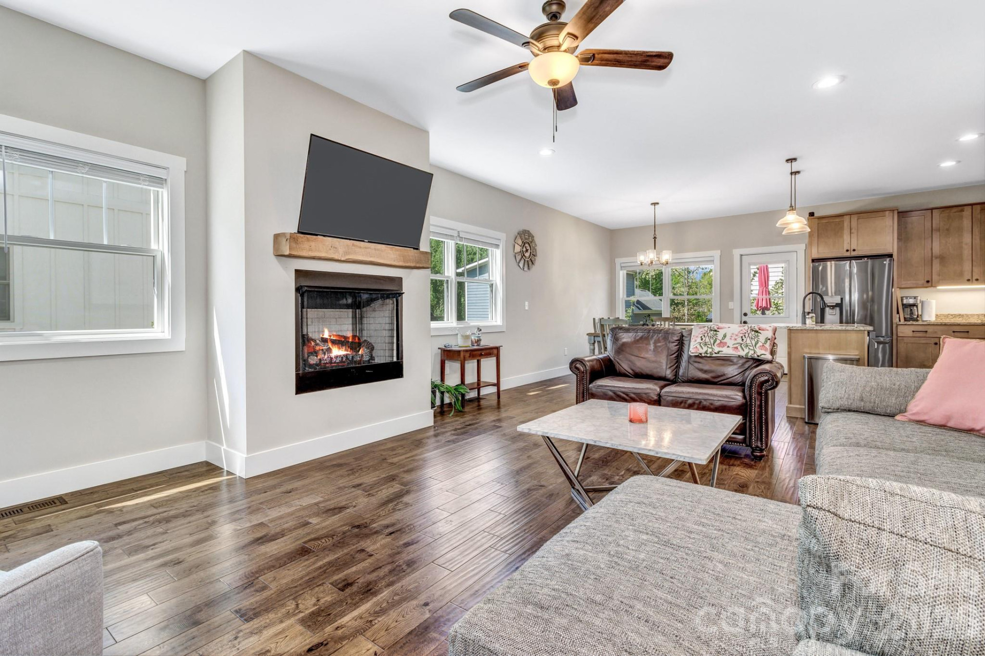 116 Craggy Street - Photo 9