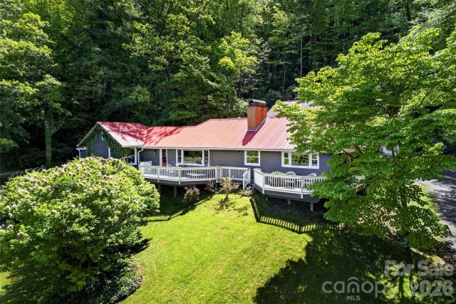75 Old Lakey Gap Road, Black Mountain, NC, 28711
