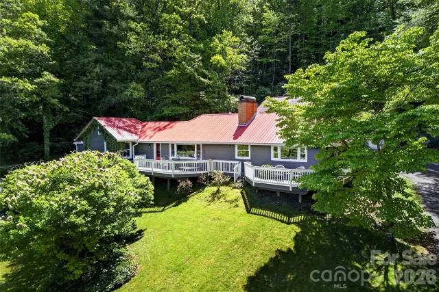 75 Old Lakey Gap Road, Black Mountain, NC, 28711
