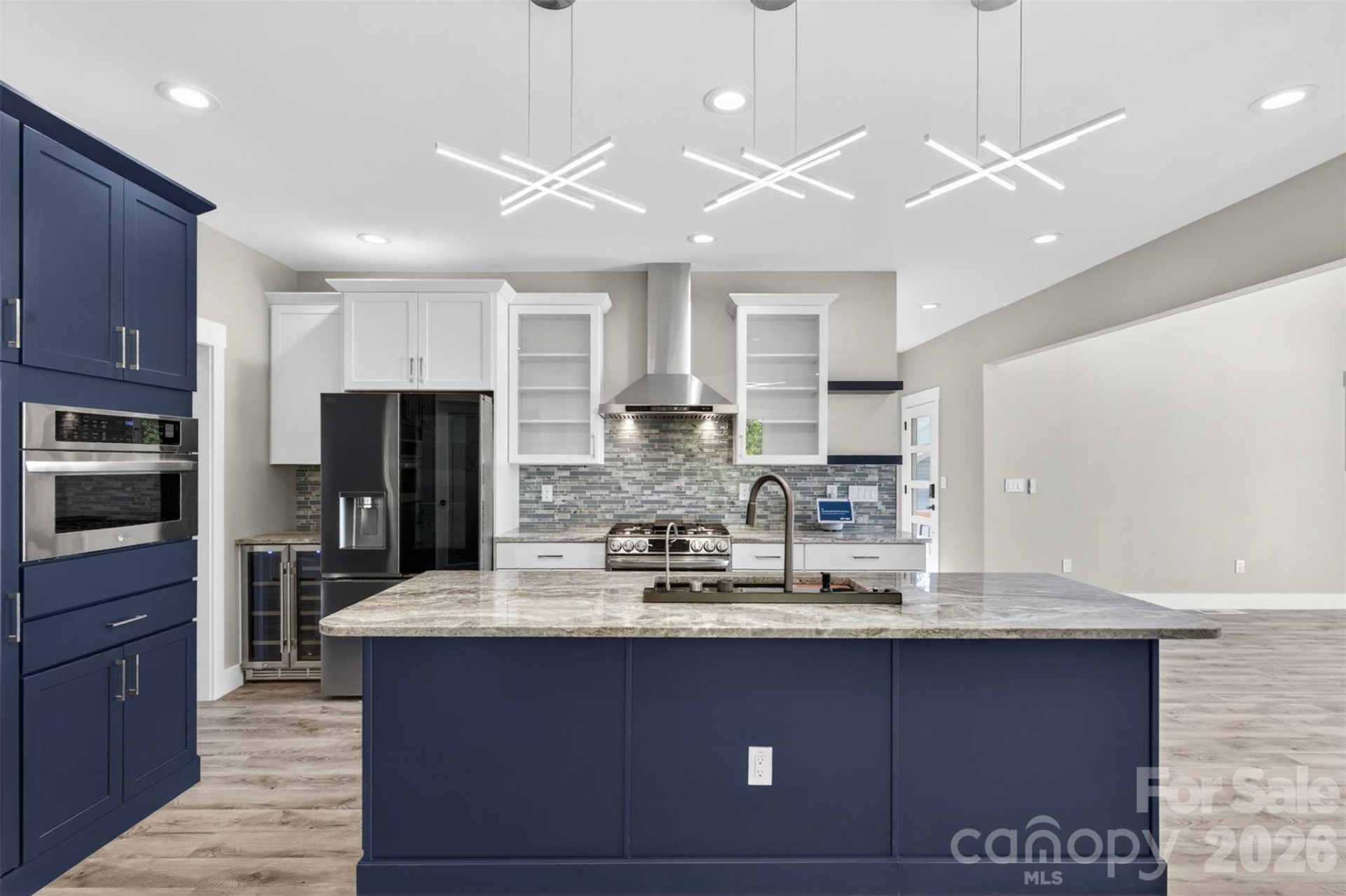 98 Downing Street - Photo 14