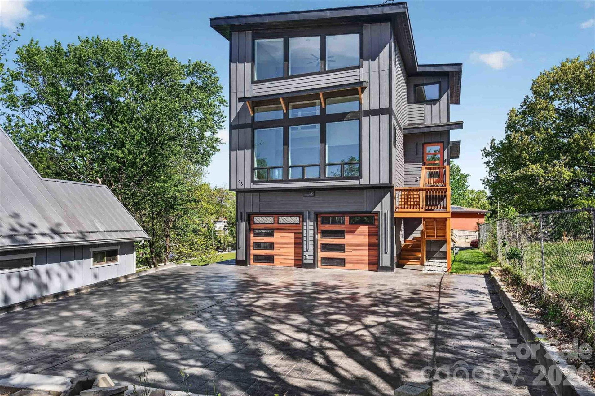 98 Downing Street - Photo 3