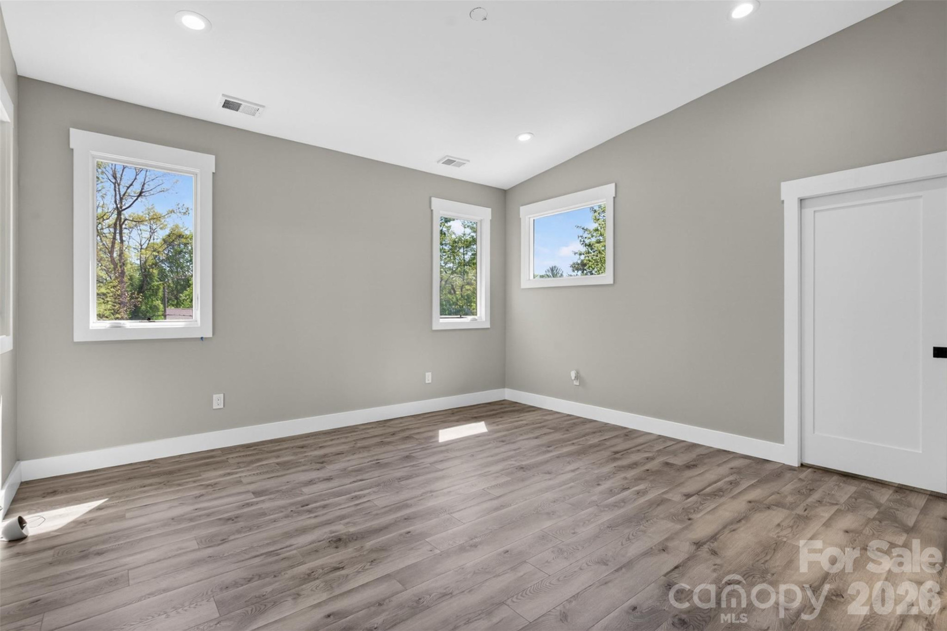 98 Downing Street - Photo 41