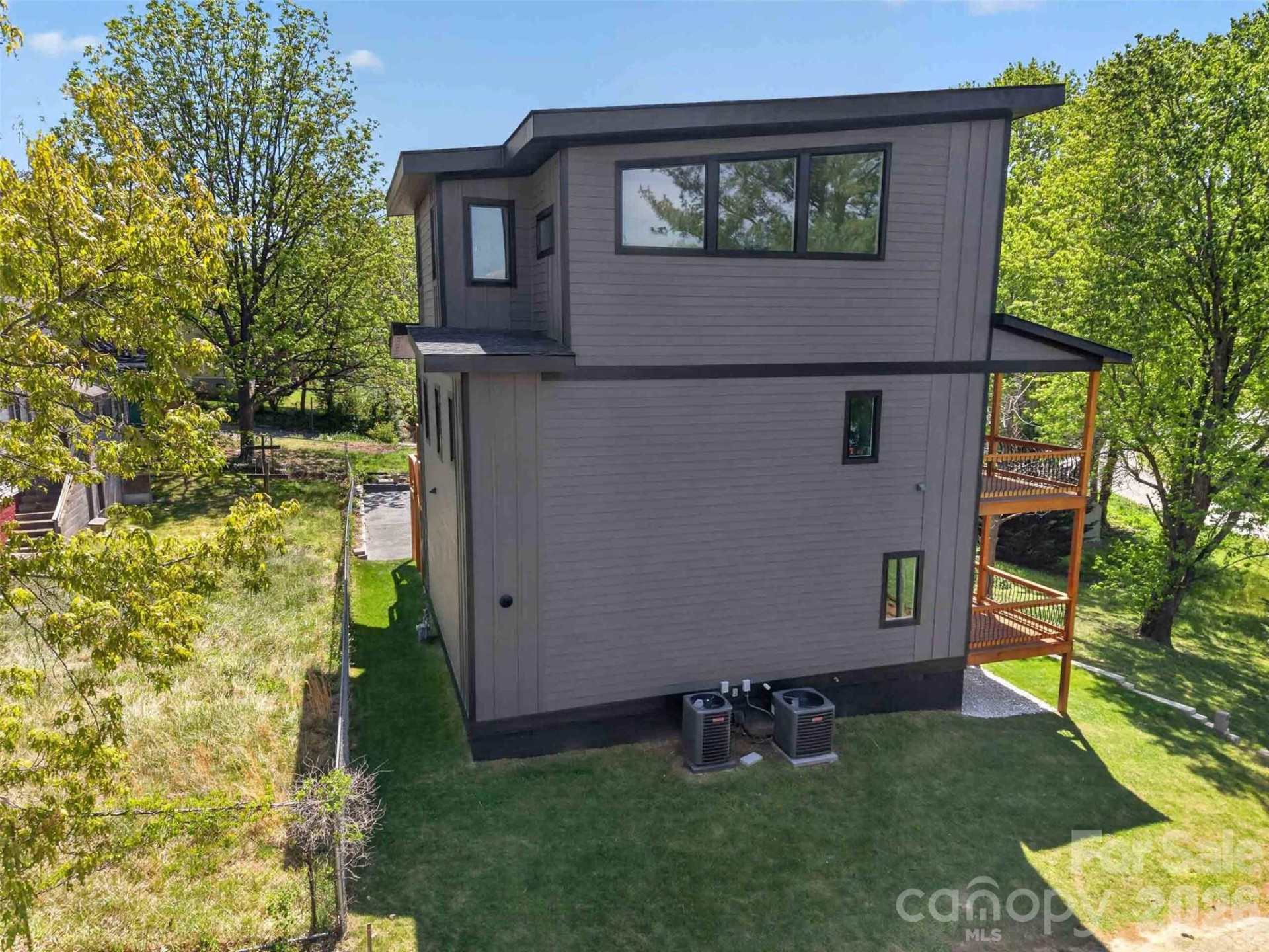 98 Downing Street - Photo 6