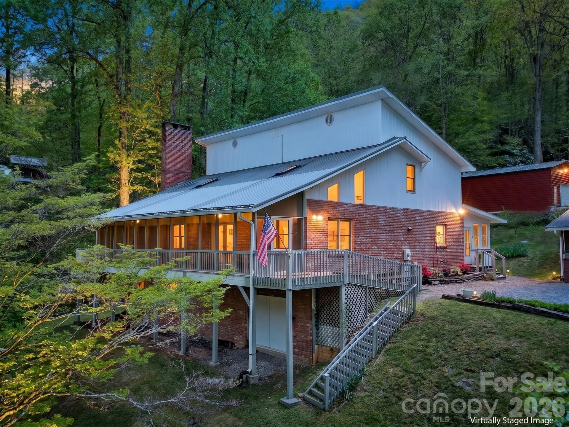 487 Julia Lane - Photo 3