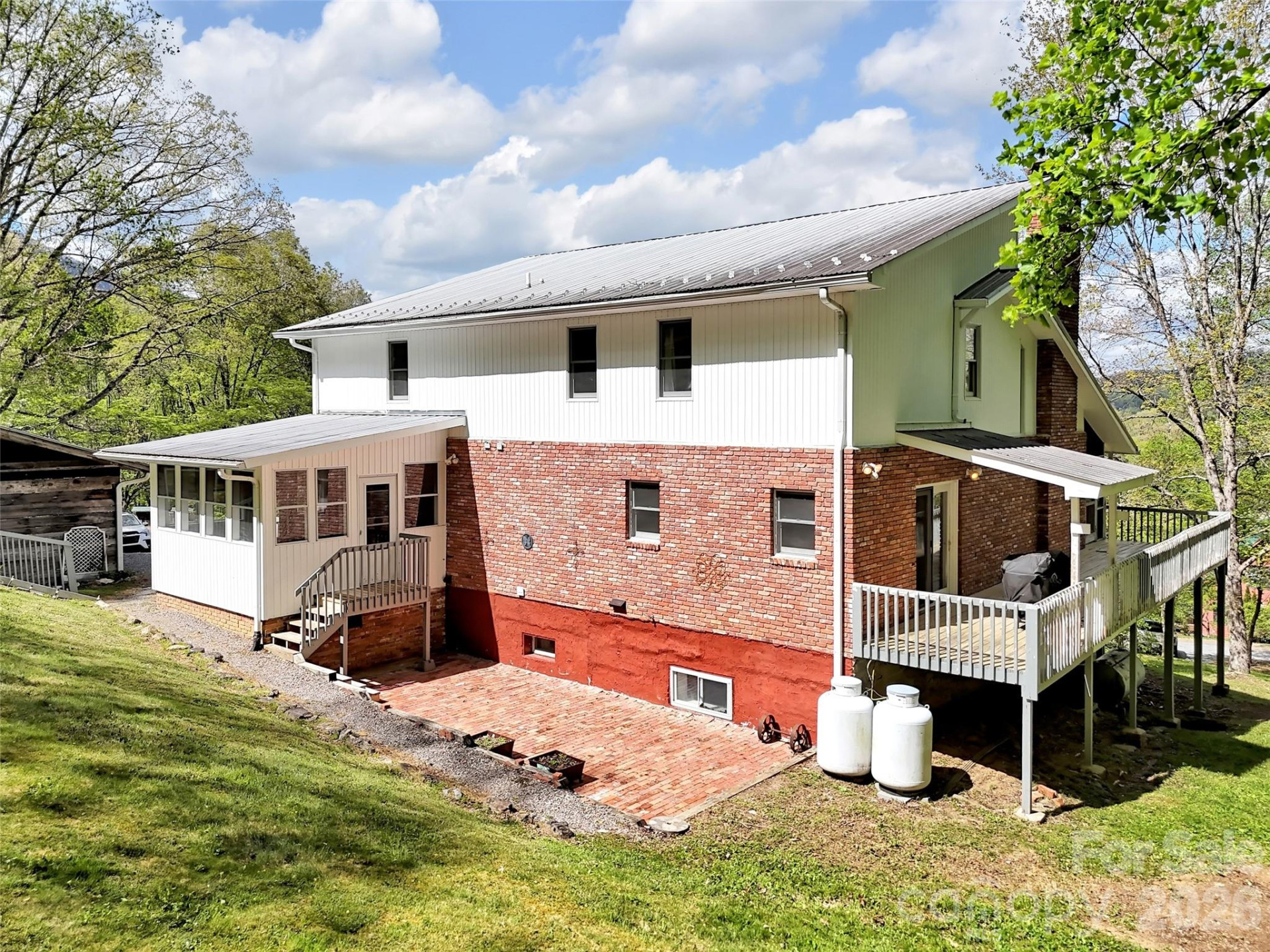 487 Julia Lane - Photo 4