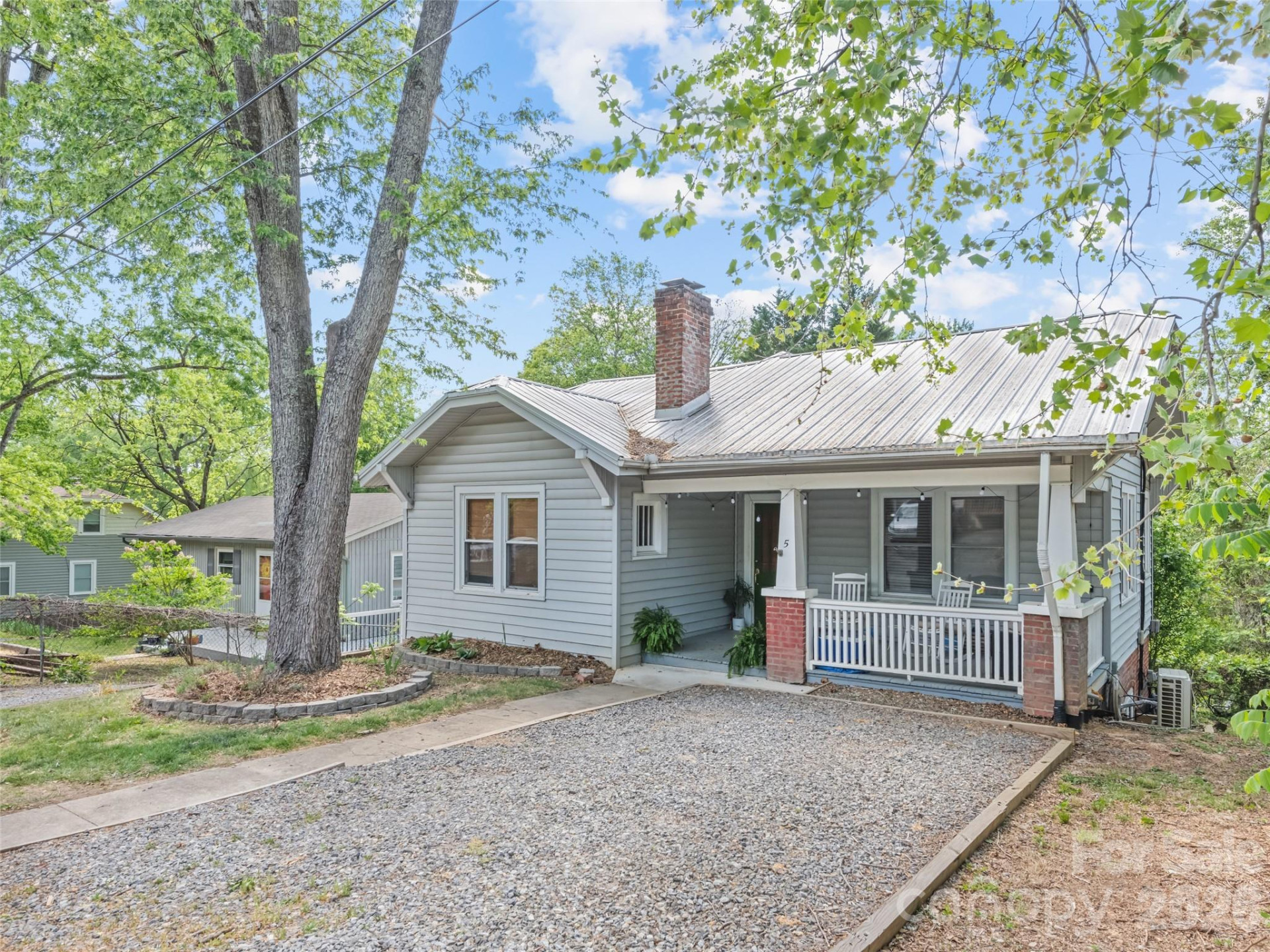 5 Main Street - Photo 2