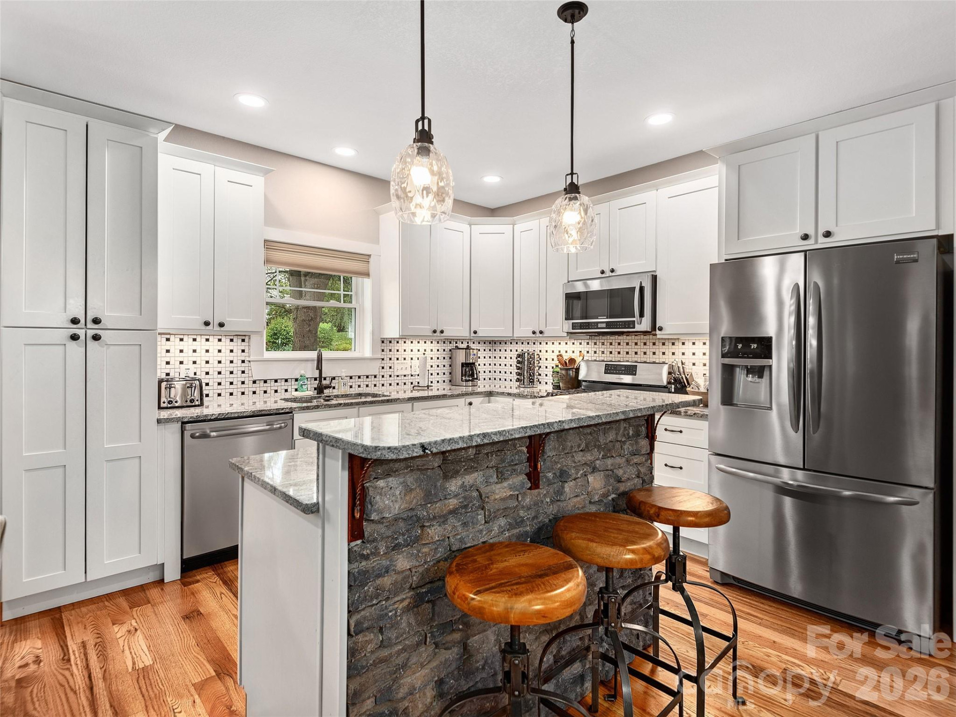 81 Boyd Avenue - Photo 9