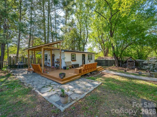 1737 Shano Drive, Hendersonville, NC, 28791