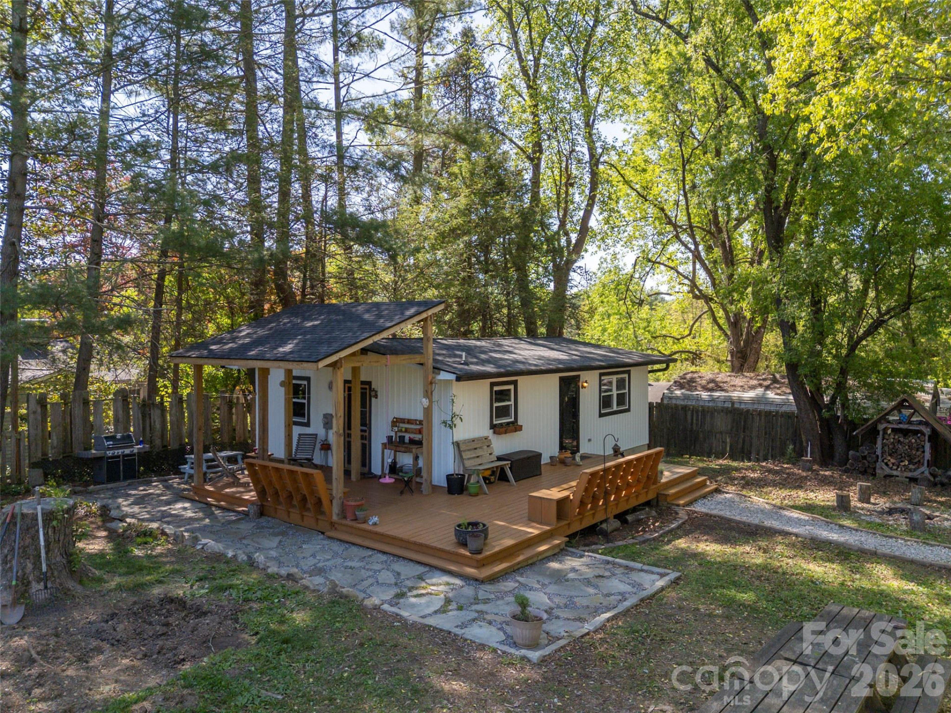 1737 Shano Drive - Photo 3