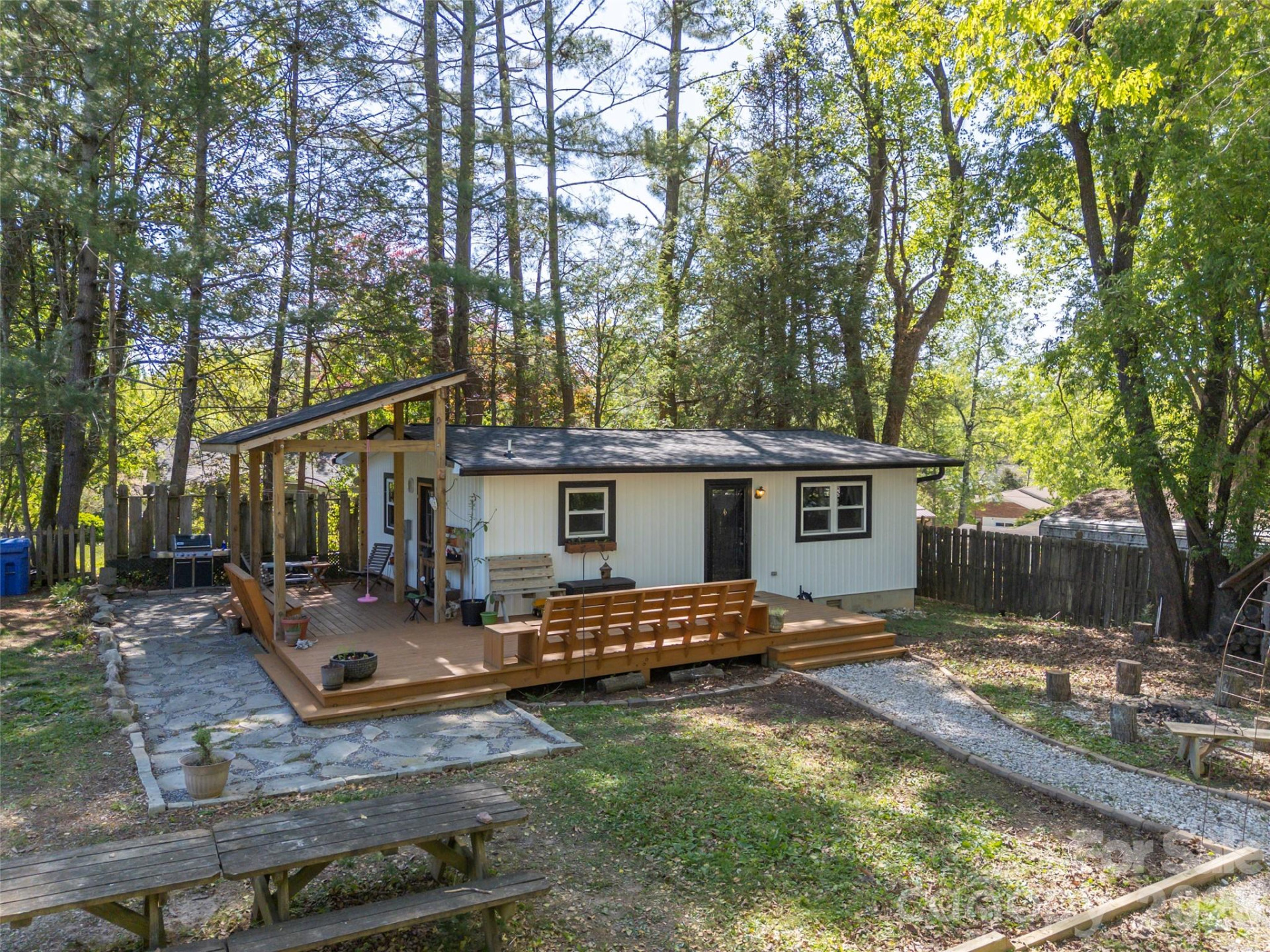 1737 Shano Drive - Photo 4