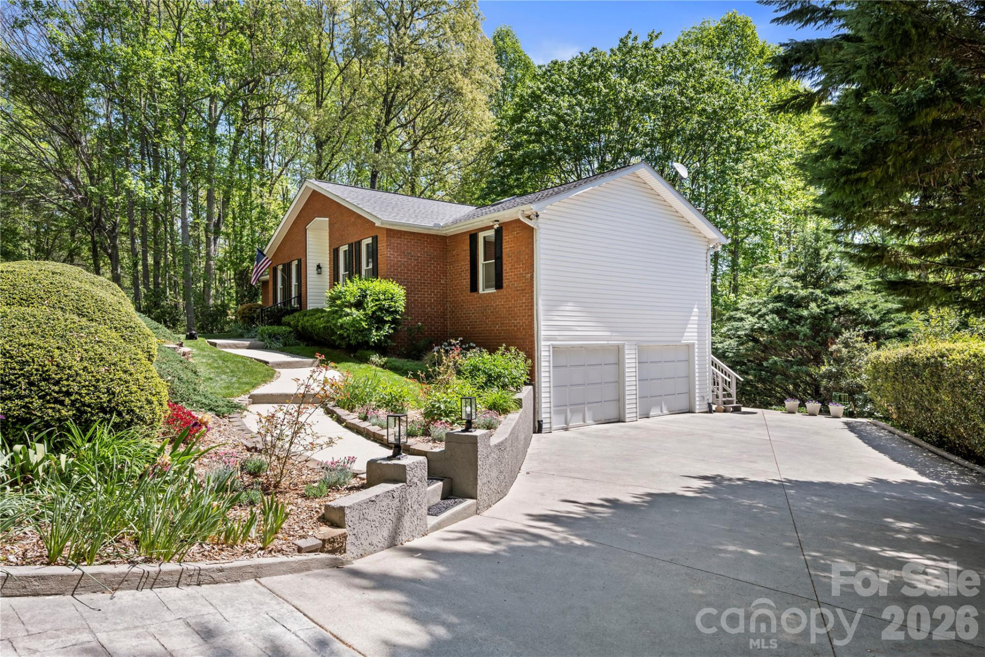 1801 Riverview Court - Photo 2