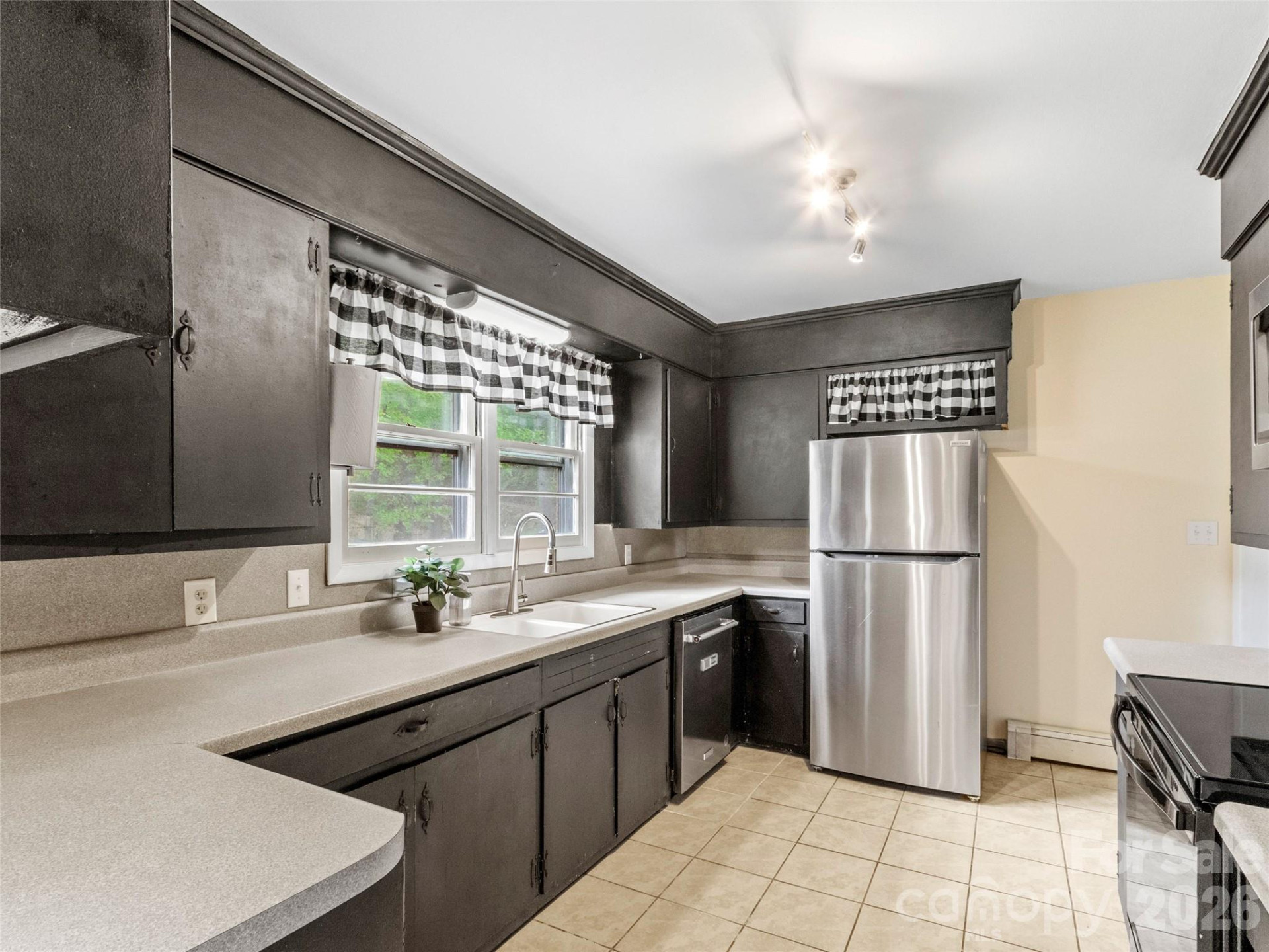 309 Presnell Street - Photo 14