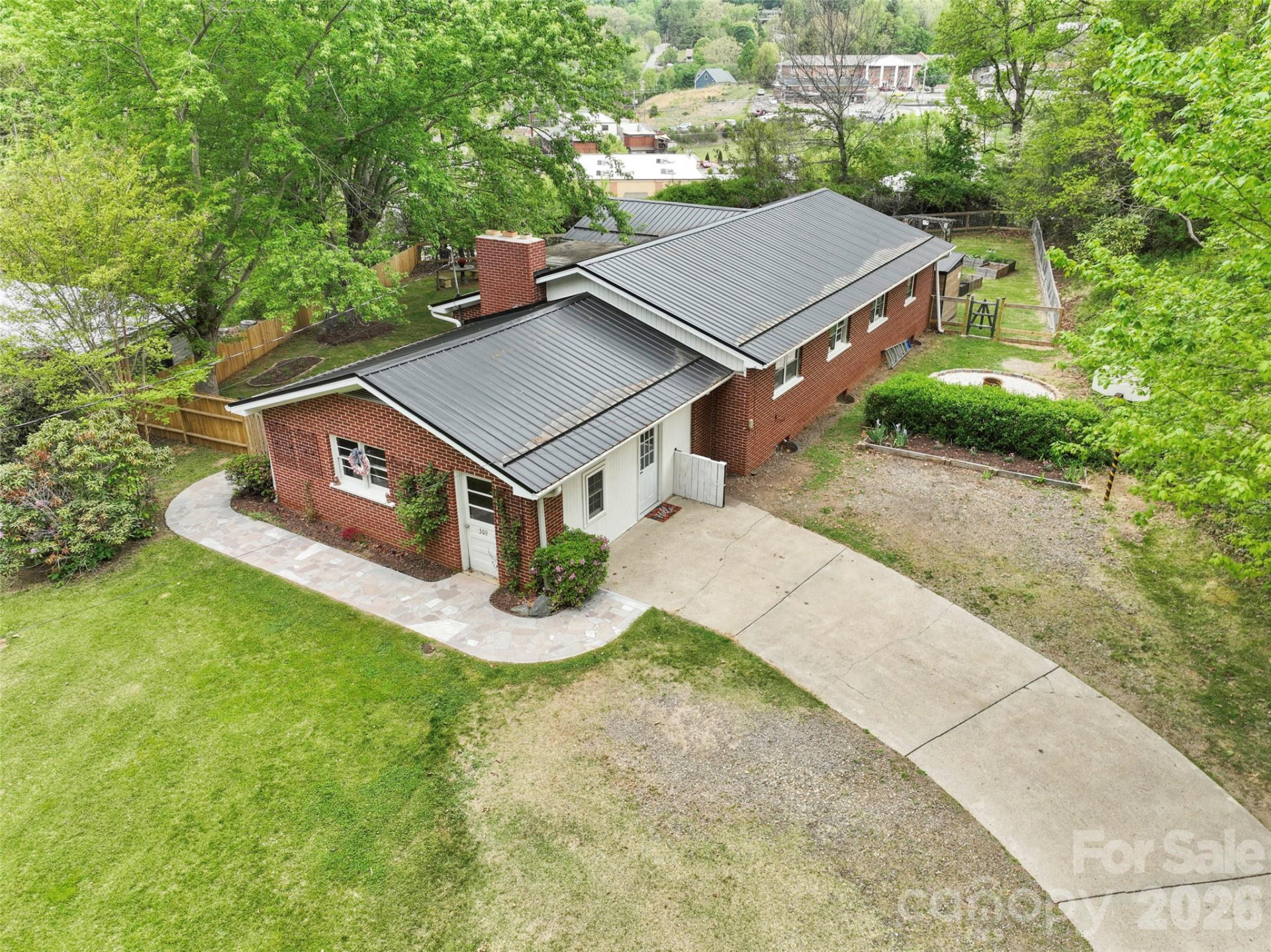 309 Presnell Street - Photo 45