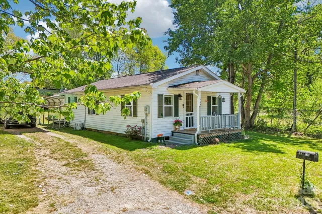 235 Gull Avenue, East Flat Rock, NC, 28726