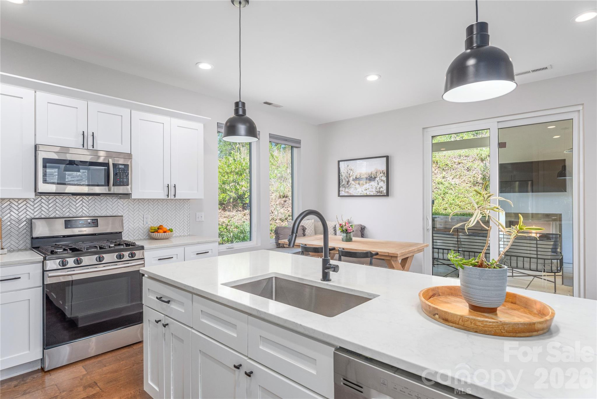 206 Torch Light Way - Photo 2