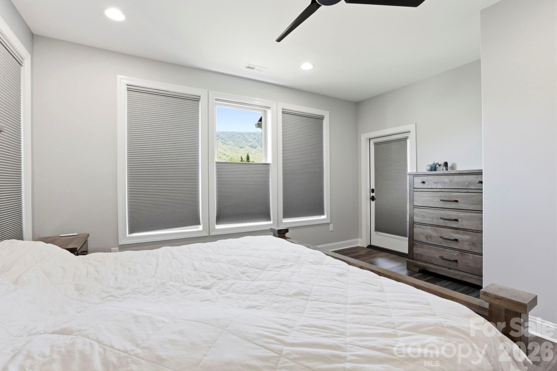 141 Crab Meadow Drive - Photo 16