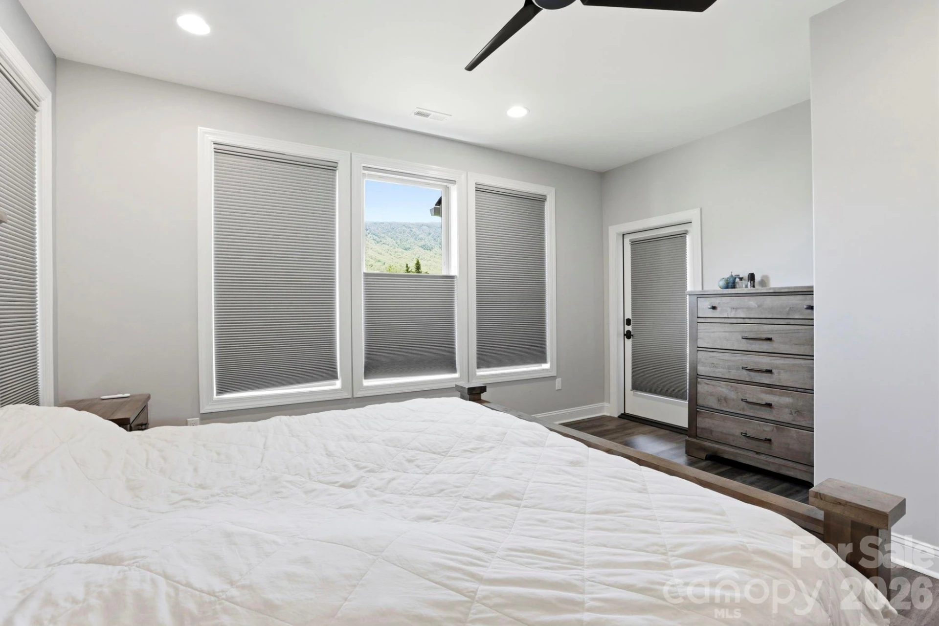 141 Crab Meadow Drive - Photo 16