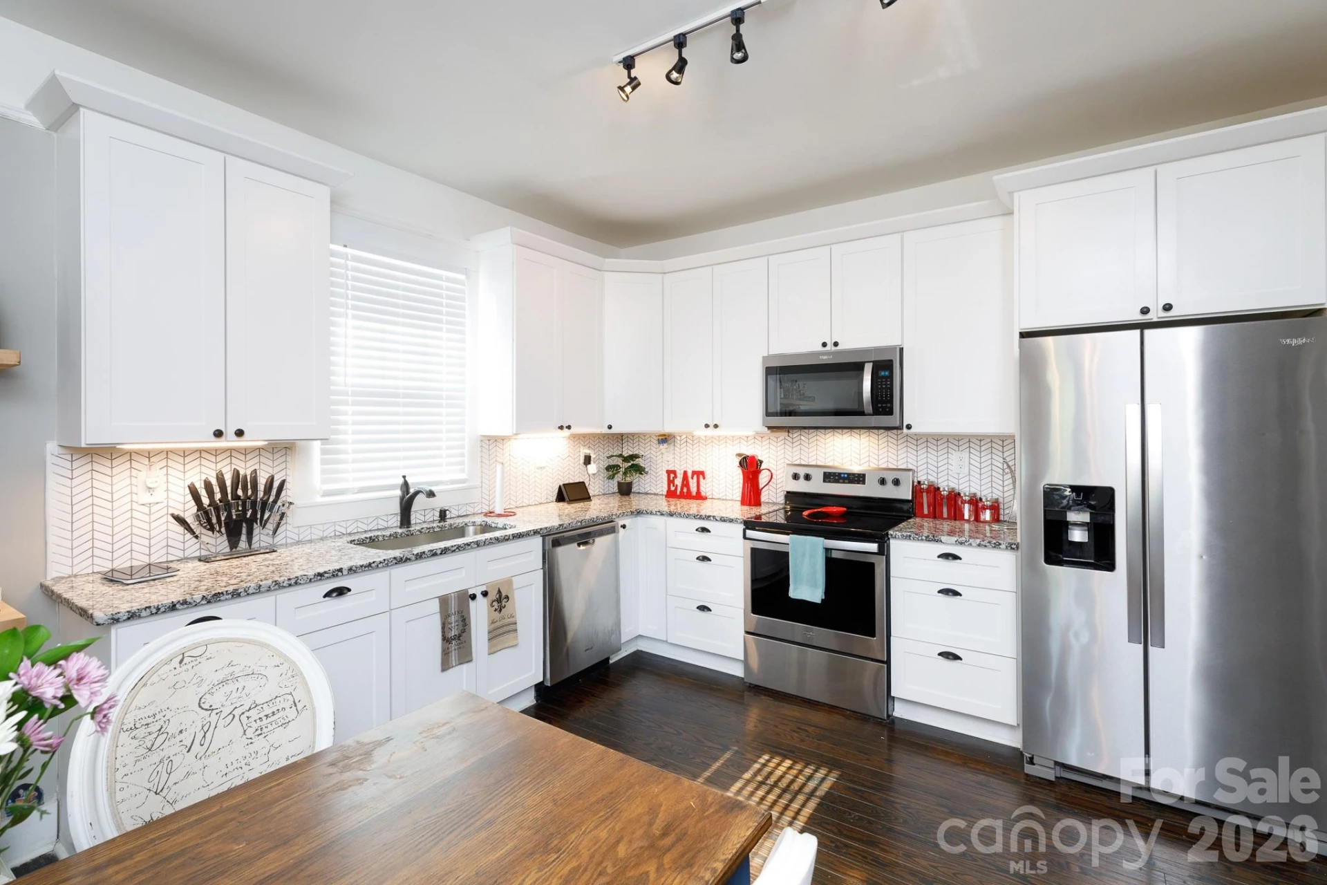 648 Izard Street - Photo 16