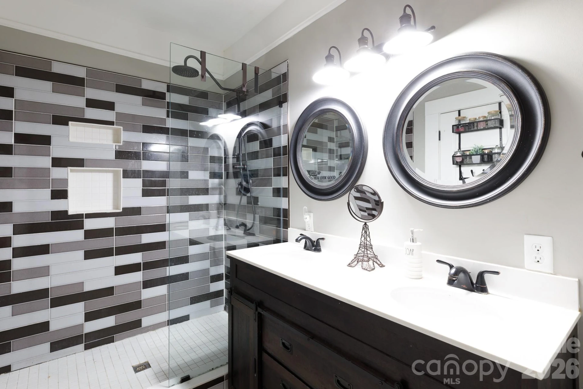 648 Izard Street - Photo 25