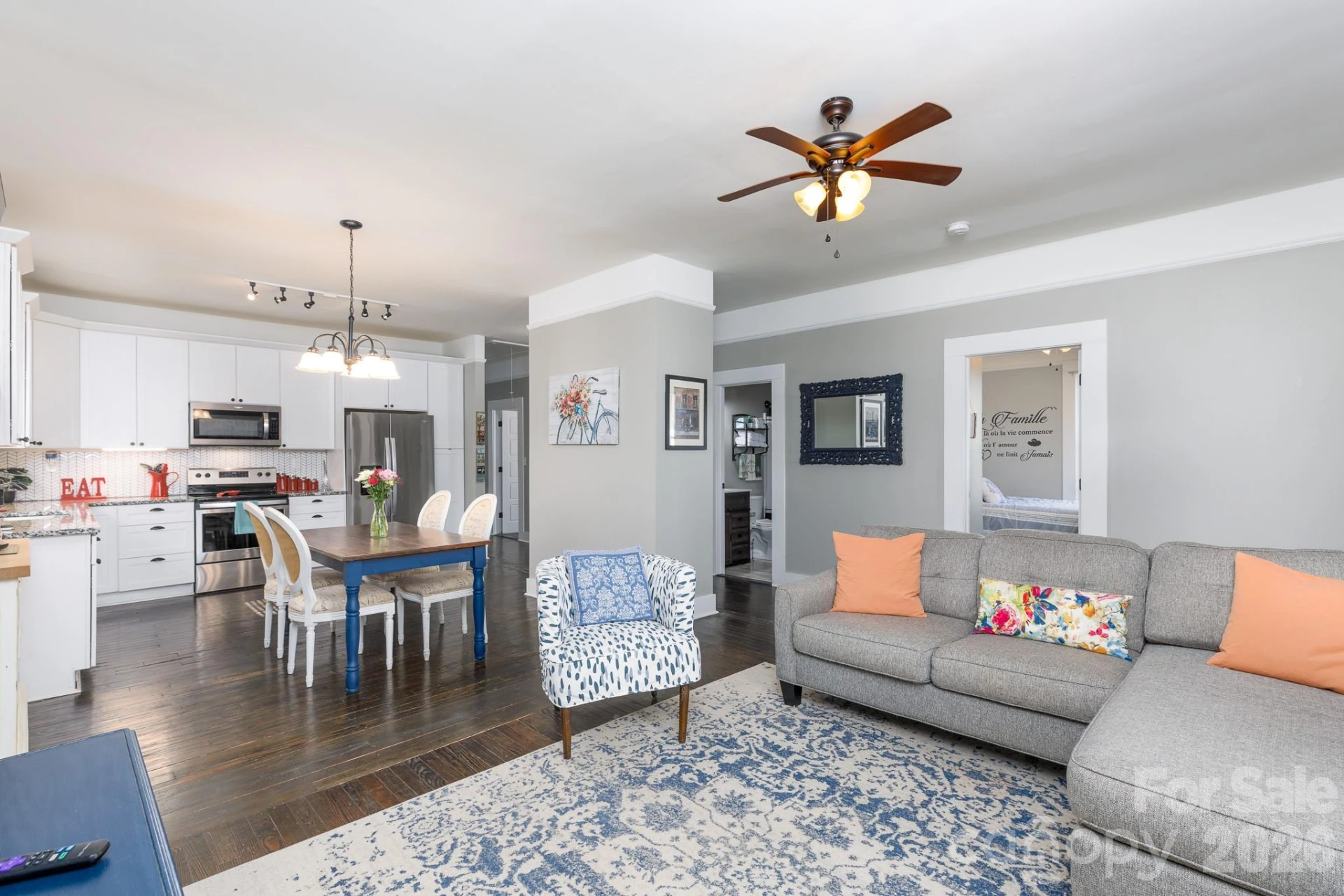 648 Izard Street - Photo 7