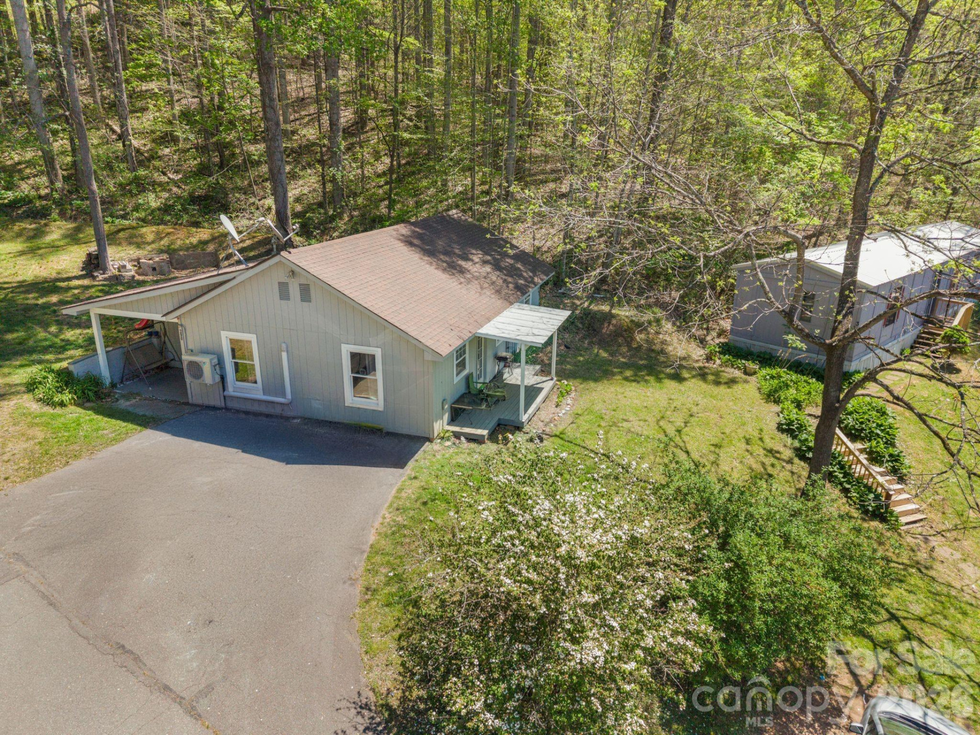 290 Hookers Gap Road - Photo 2