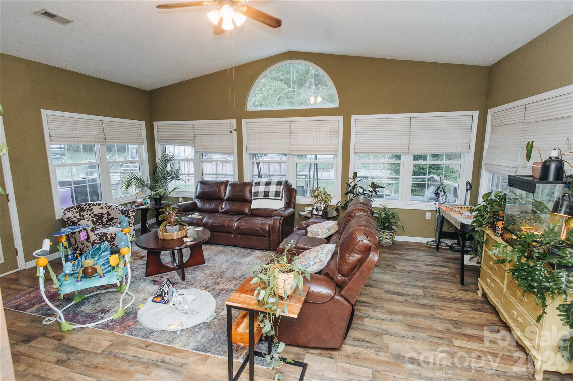 341 Bond Street - Photo 12