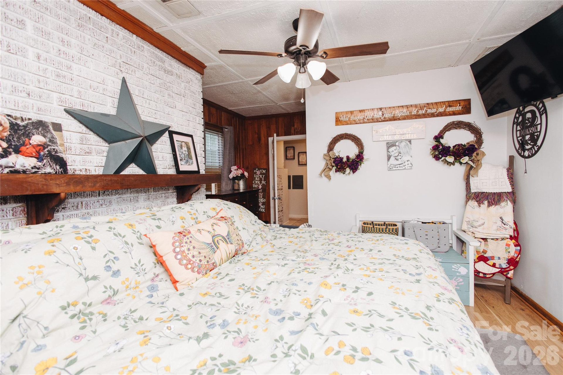 341 Bond Street - Photo 20