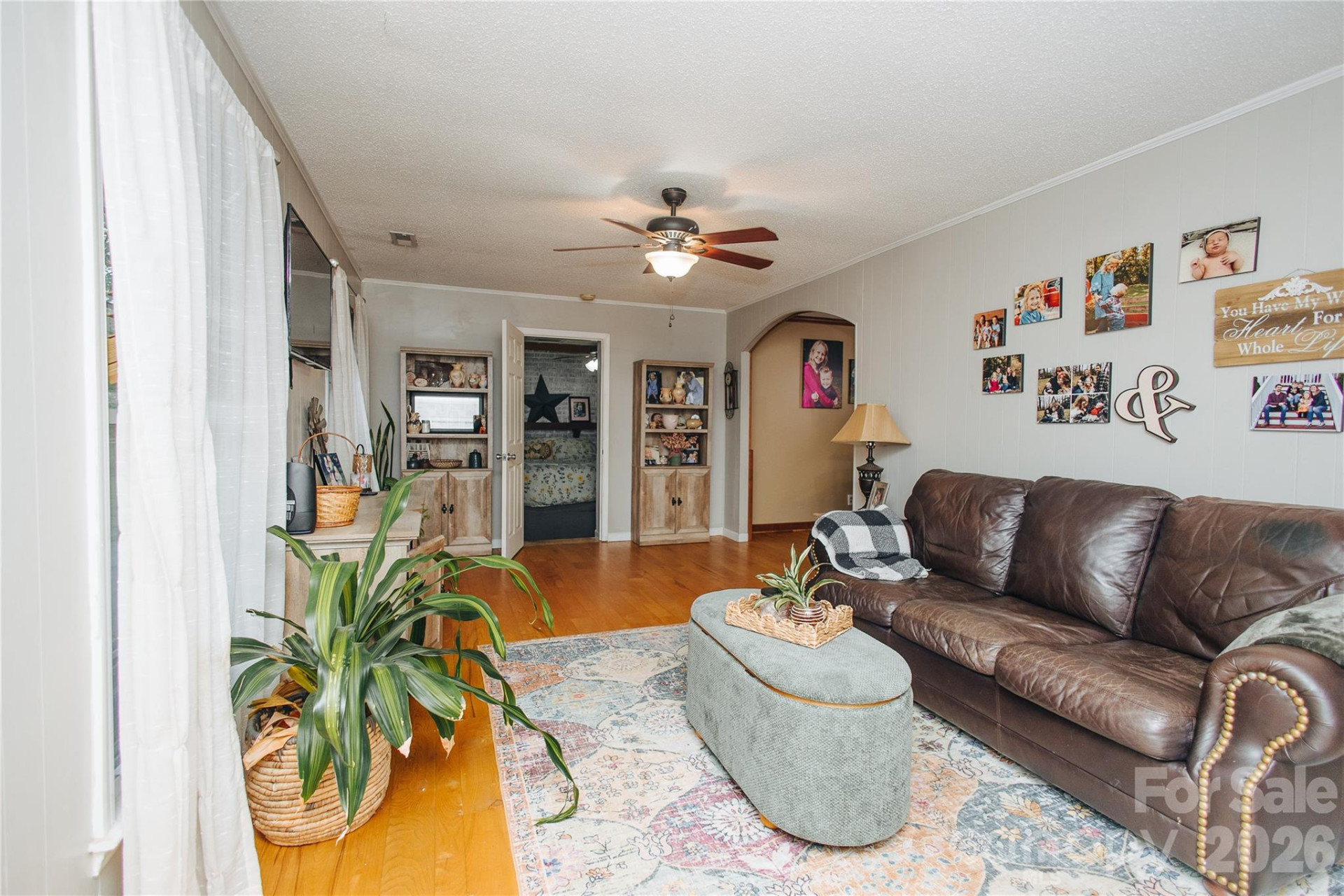 341 Bond Street - Photo 6