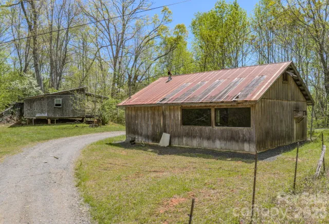 143 Gouge Cemetery Road, Bakersville, NC, 28705
