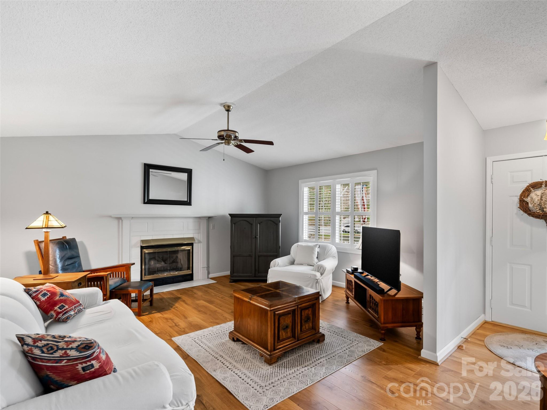 36 Justin Drive - Photo 3