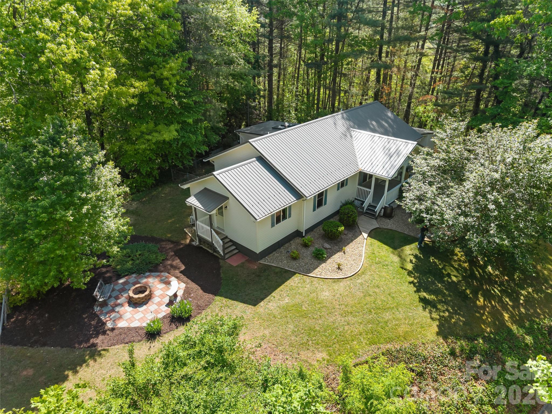 387 Crystal Creek Drive - Photo 3