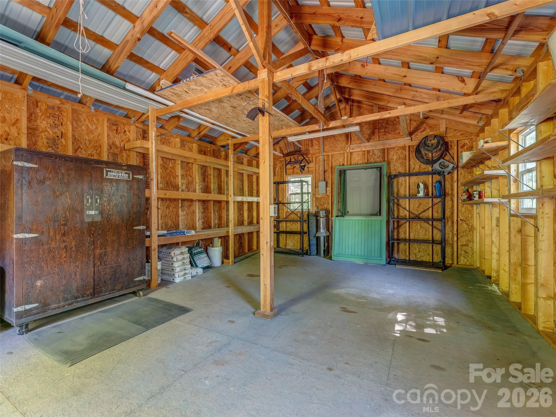 387 Crystal Creek Drive - Photo 35