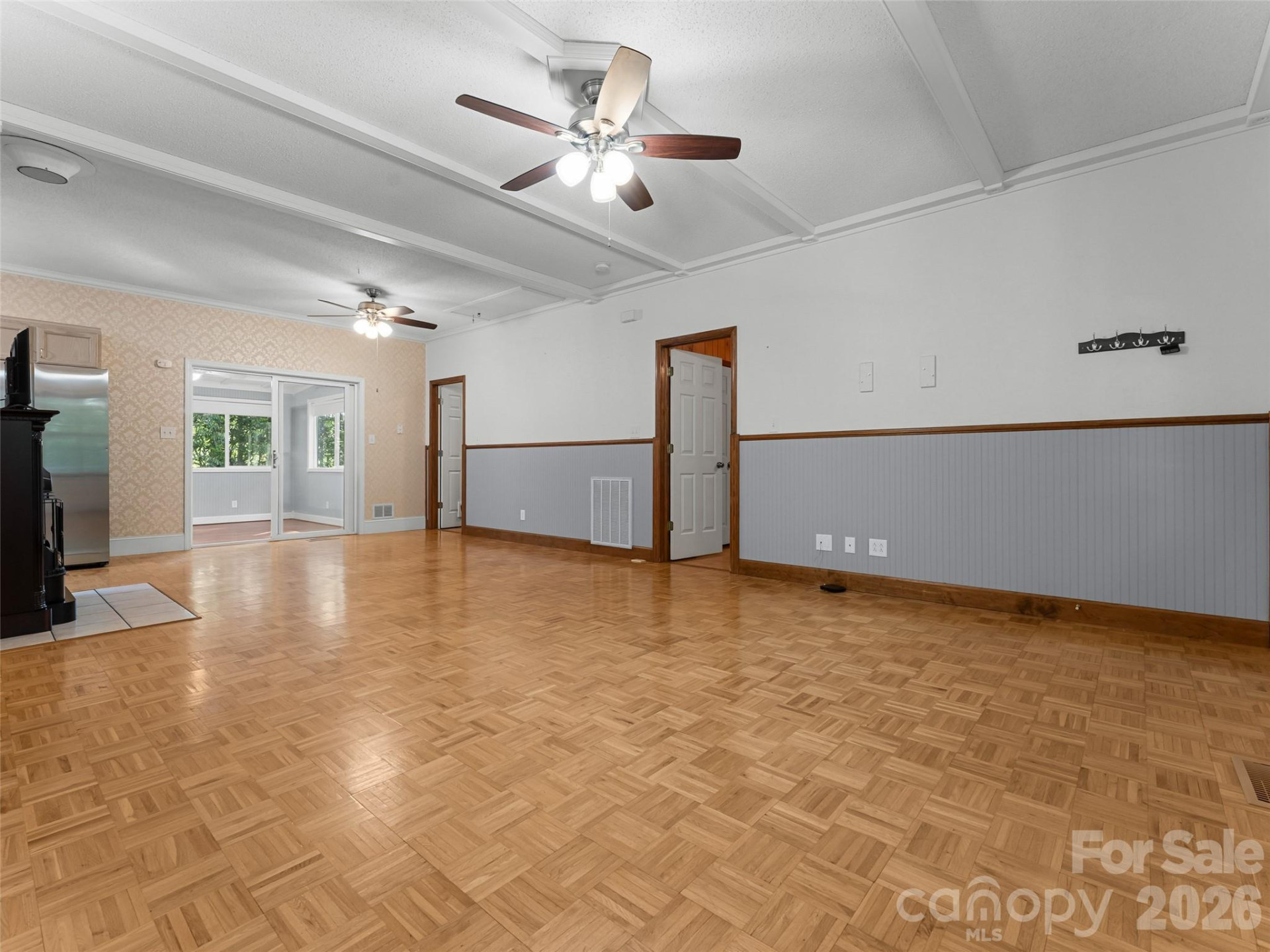 387 Crystal Creek Drive - Photo 10
