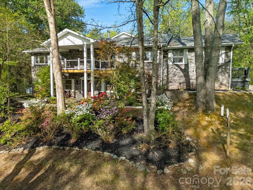 1388 King Road - Photo 2