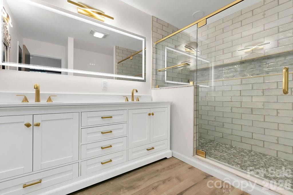 1388 King Road - Photo 26