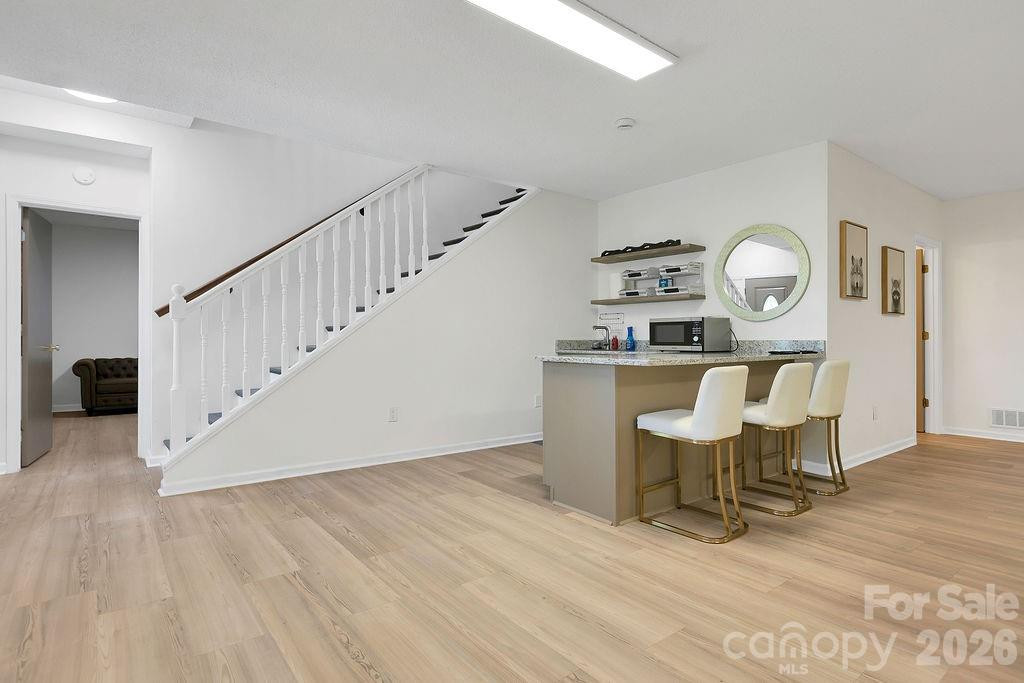 1388 King Road - Photo 32