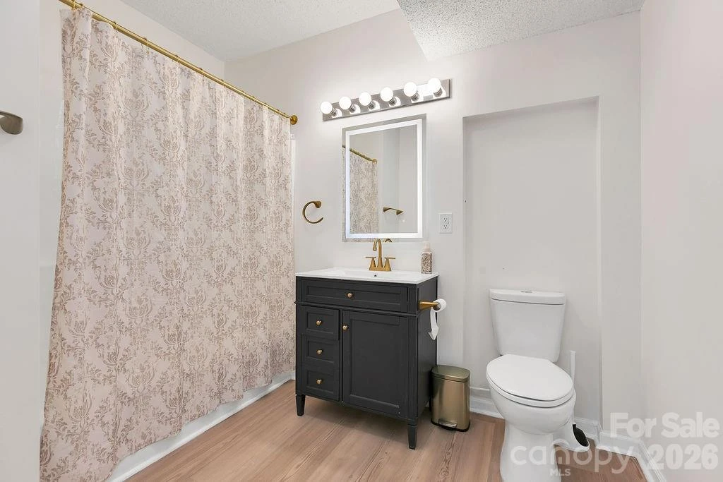 1388 King Road - Photo 35