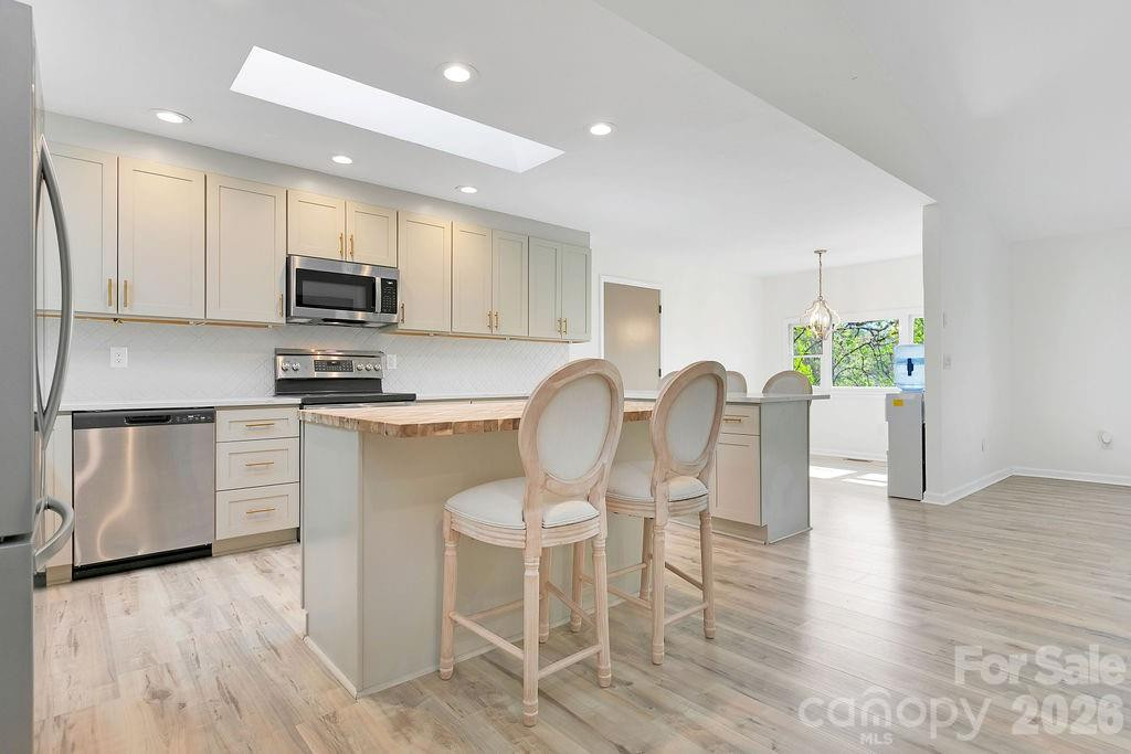 1388 King Road - Photo 9