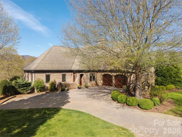 14 Golfside Court