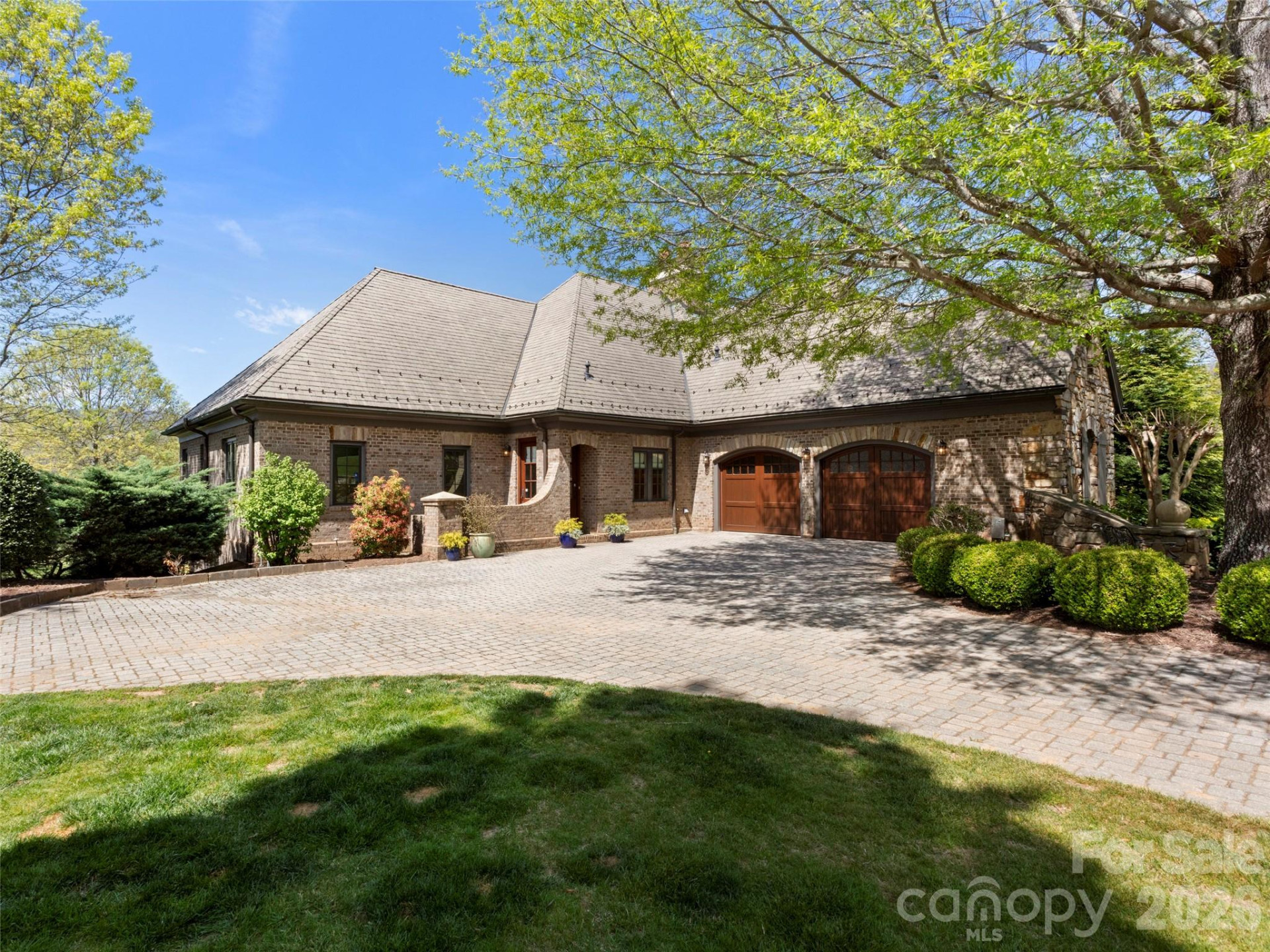14 Golfside Court - Photo 2