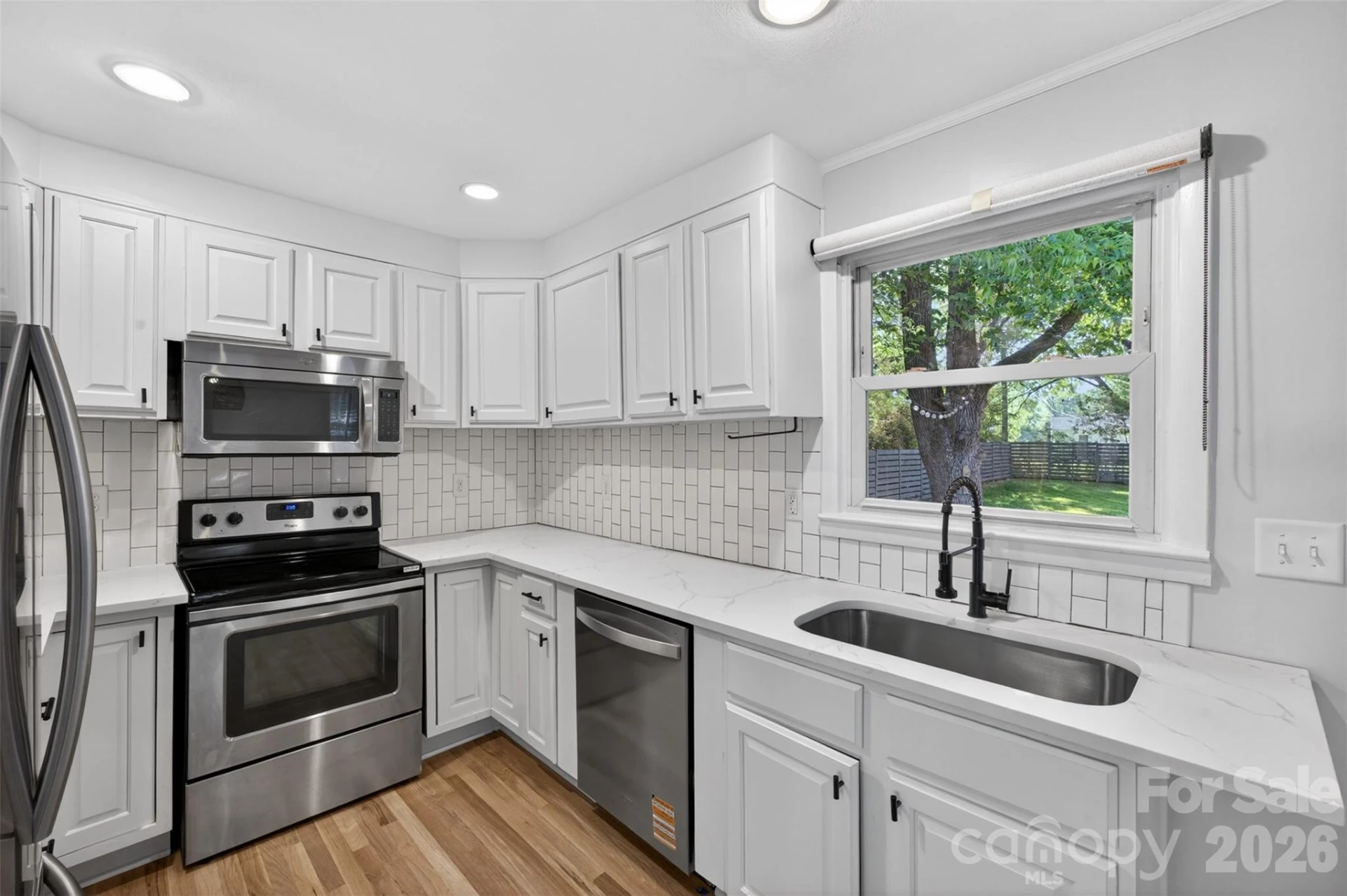 1816 Anderson Street - Photo 3