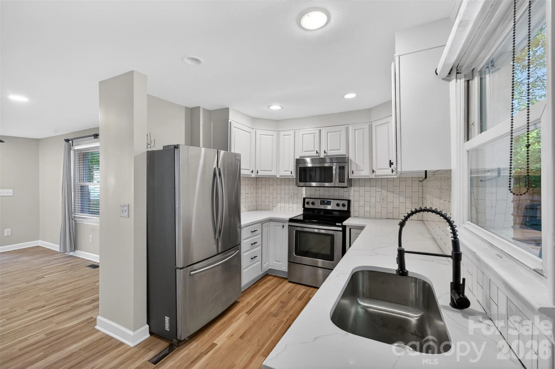 1816 Anderson Street - Photo 4