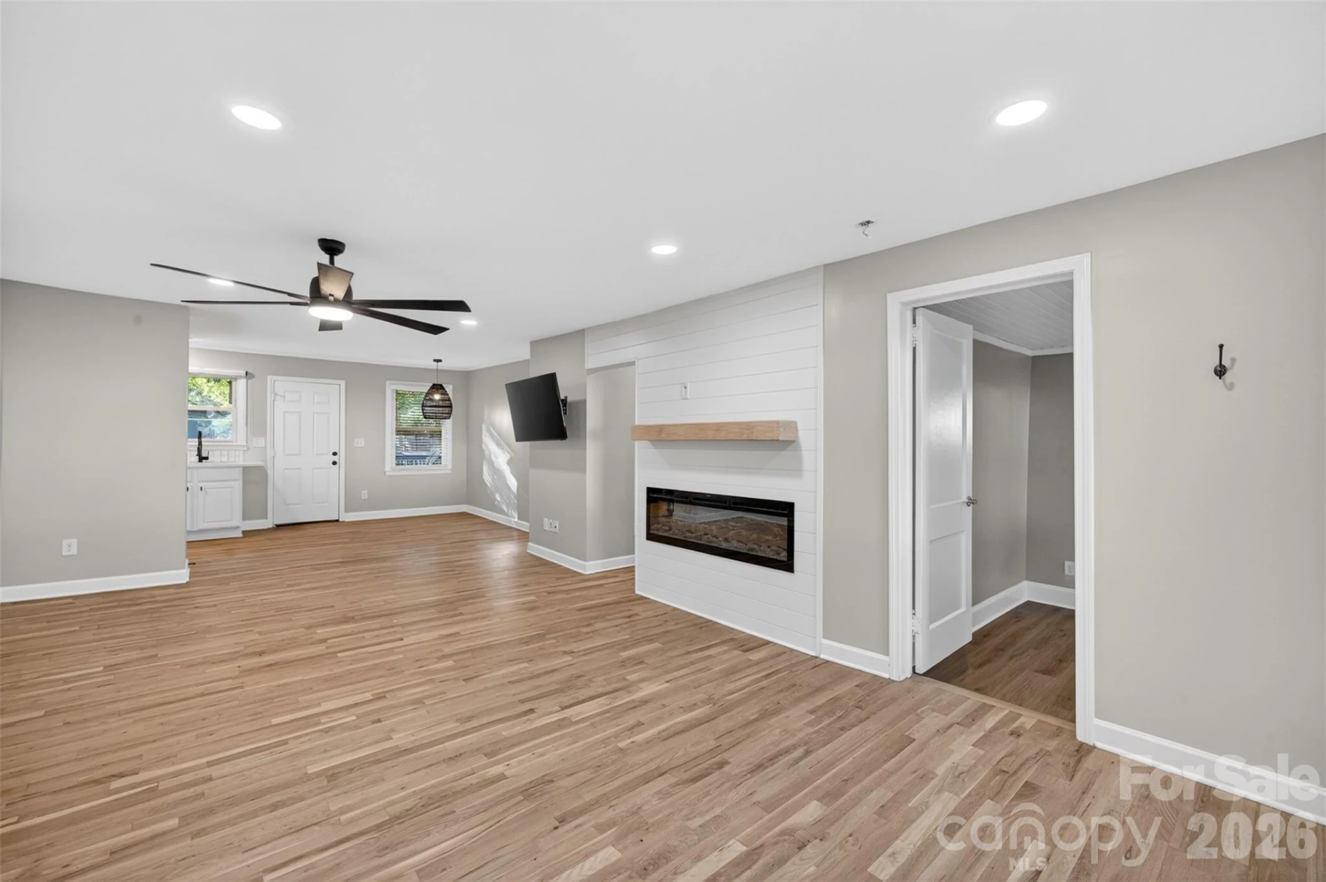 1816 Anderson Street - Photo 9