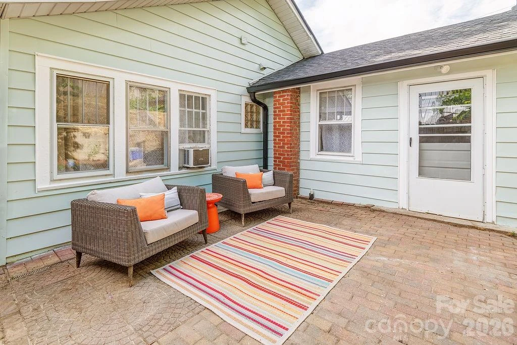 3 Irving Street - Photo 19