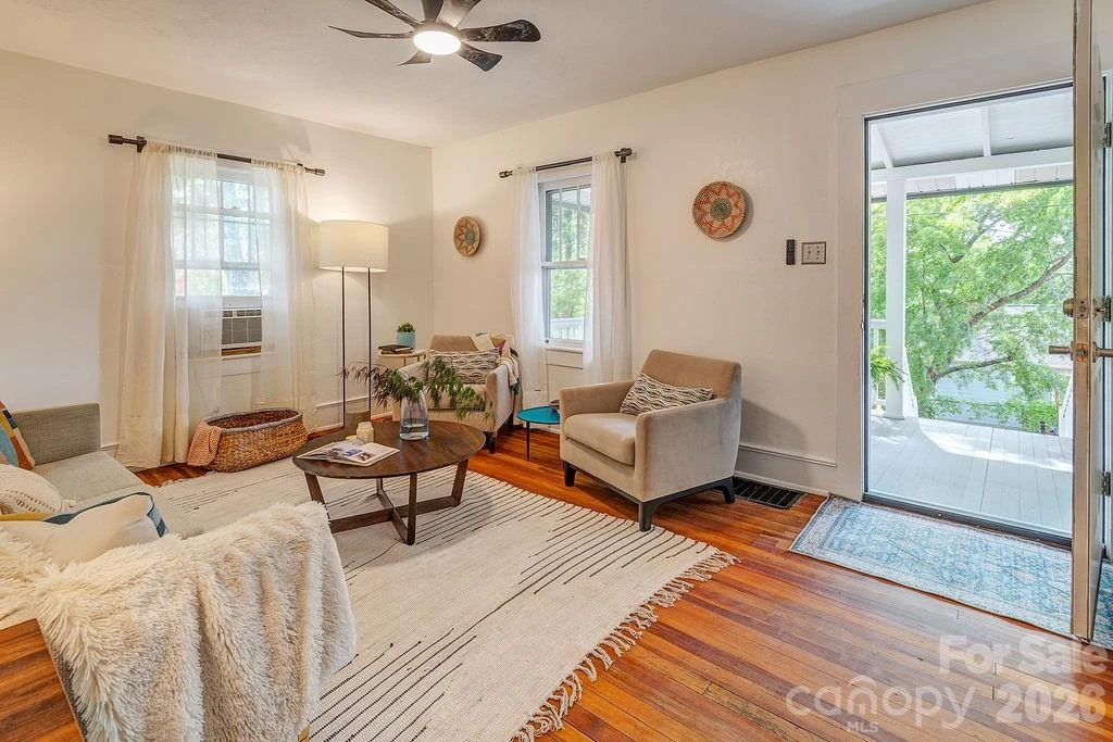 3 Irving Street - Photo 5
